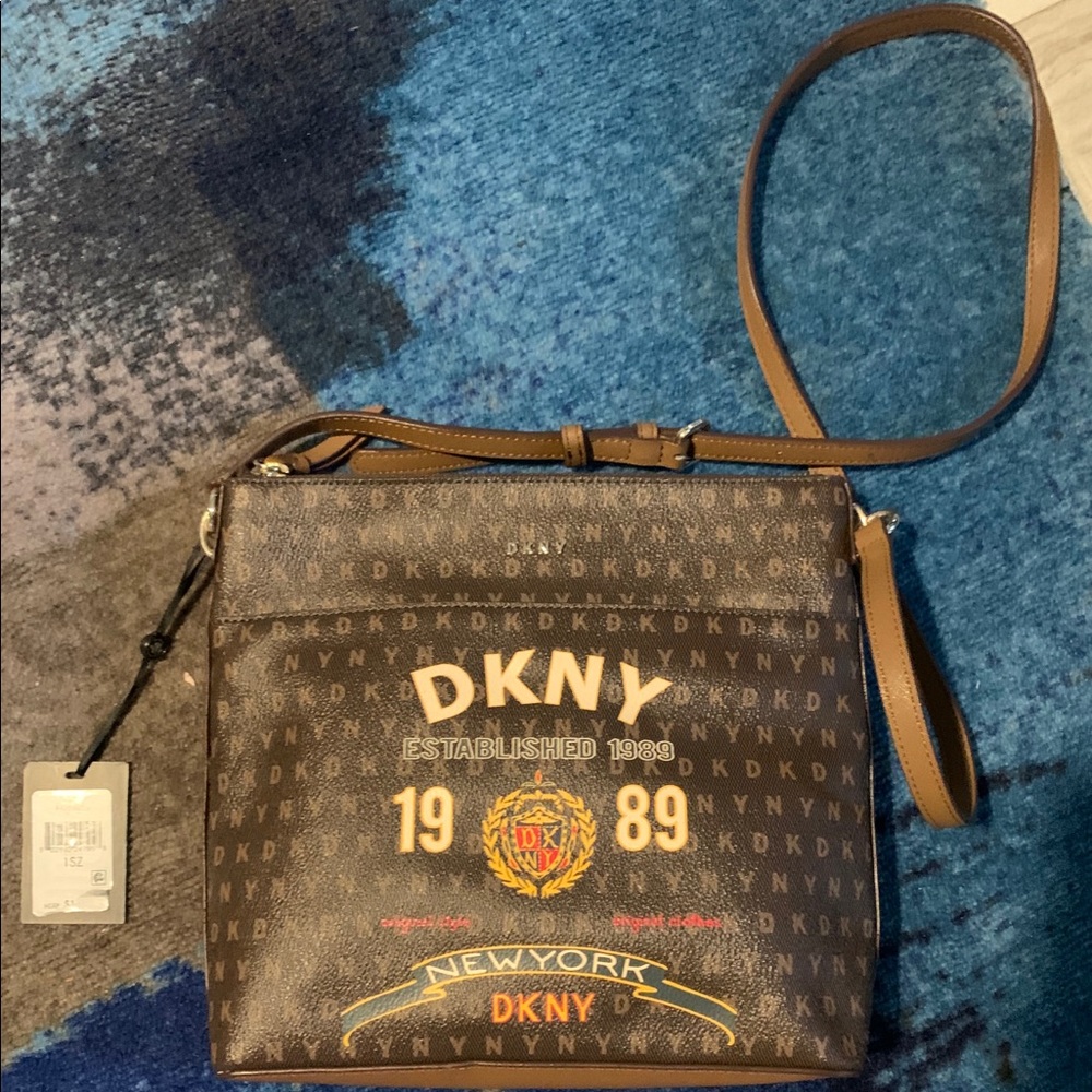 DKNY Crossbody Original Purse. RARE!!!